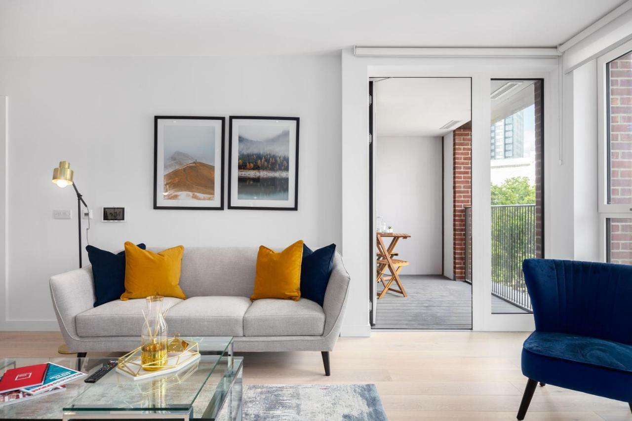 Two Bedroom Serviced Apartment With Balcony In Weymouth Building, Deacon Street Londýn Exteriér fotografie