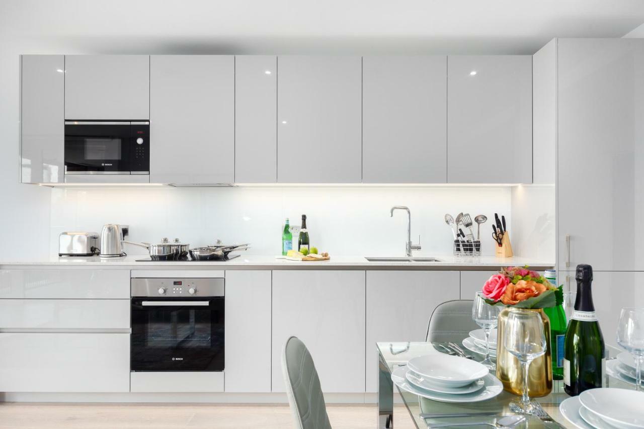 Two Bedroom Serviced Apartment With Balcony In Weymouth Building, Deacon Street Londýn Exteriér fotografie